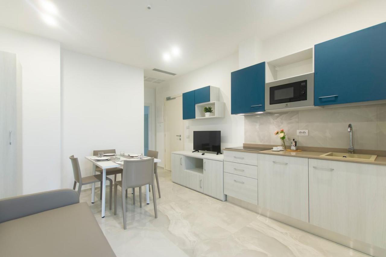 Residence Flow-R Риччоне Экстерьер фото