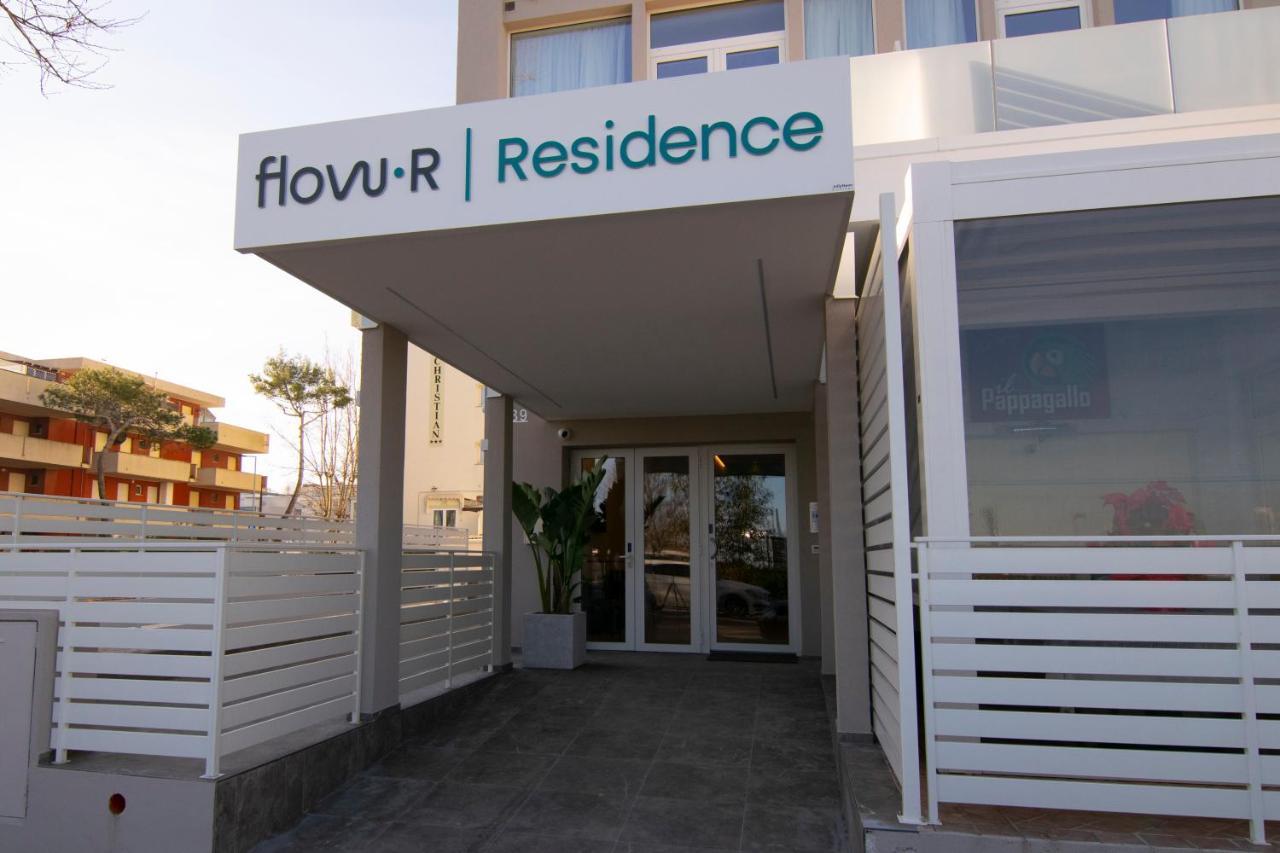 Residence Flow-R Риччоне Экстерьер фото